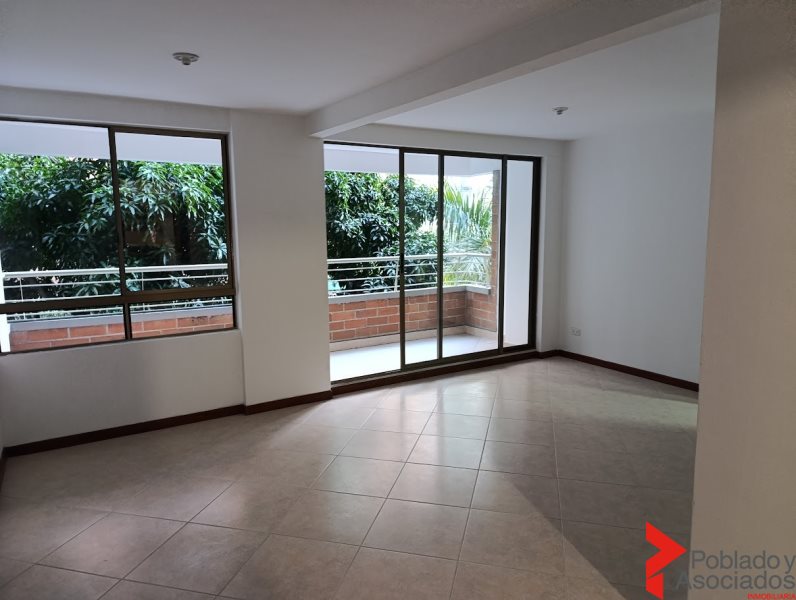 Apartamento en Arriendo en Loma De Los Bernal