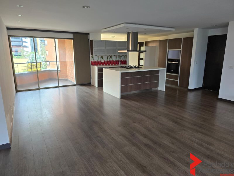 Apartamento en Ambos en Poblado