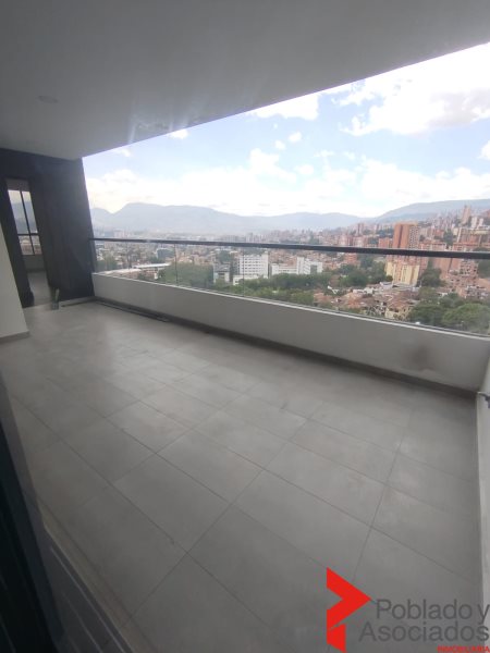 Apartamento en Arriendo en Loma De Las Brujas