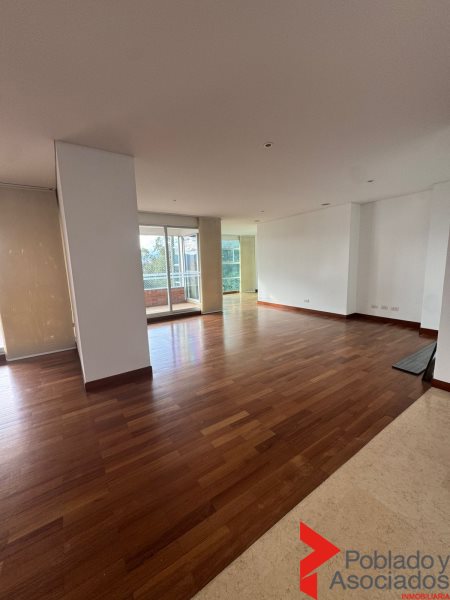 Apartamento en Ambos en Poblado