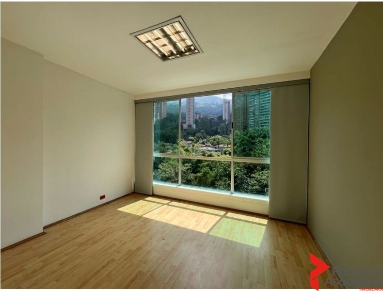 Local en Arriendo en Poblado