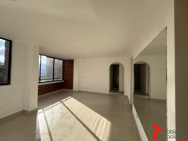 Apartamento en Arriendo en Poblado