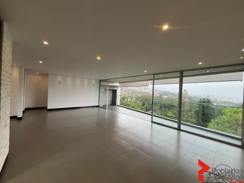 Apartamento en Arriendo en Poblado