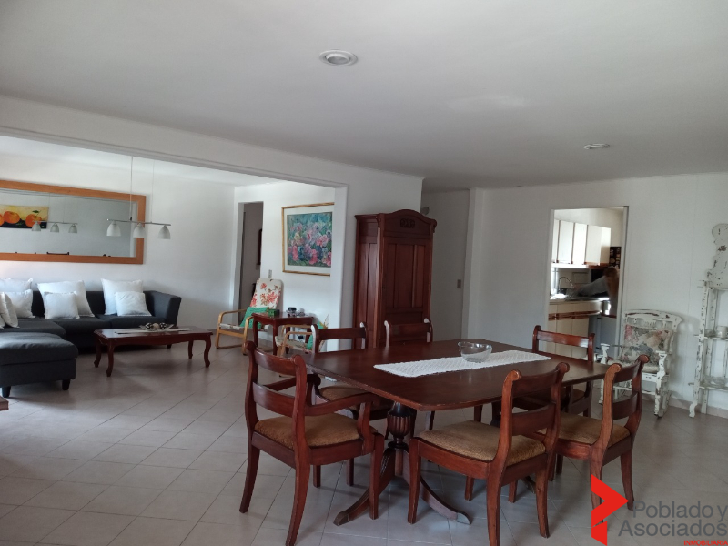 Apartamento en Venta en Laureles