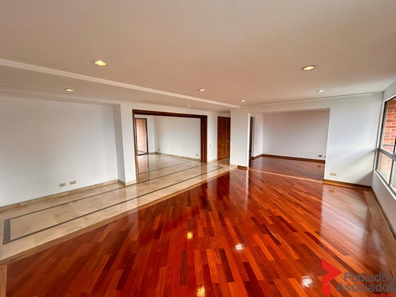 Apartamento en Ambos en Poblado