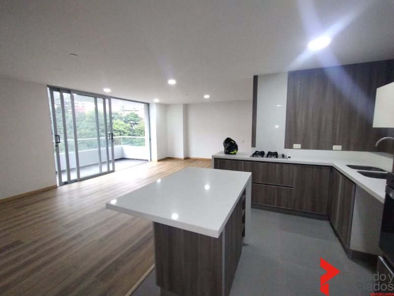 Apartamento en Arriendo en Loma De Las Brujas