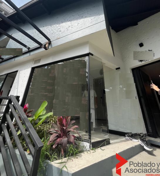 Local en Arriendo en Poblado