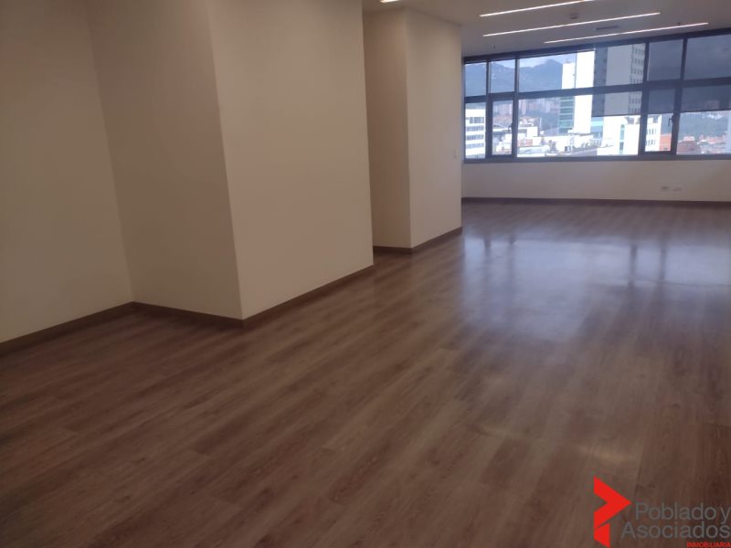 Oficina en Arriendo en Poblado