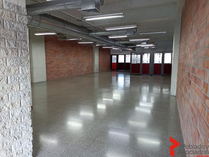 Oficina-Local en Arriendo en Guayabal